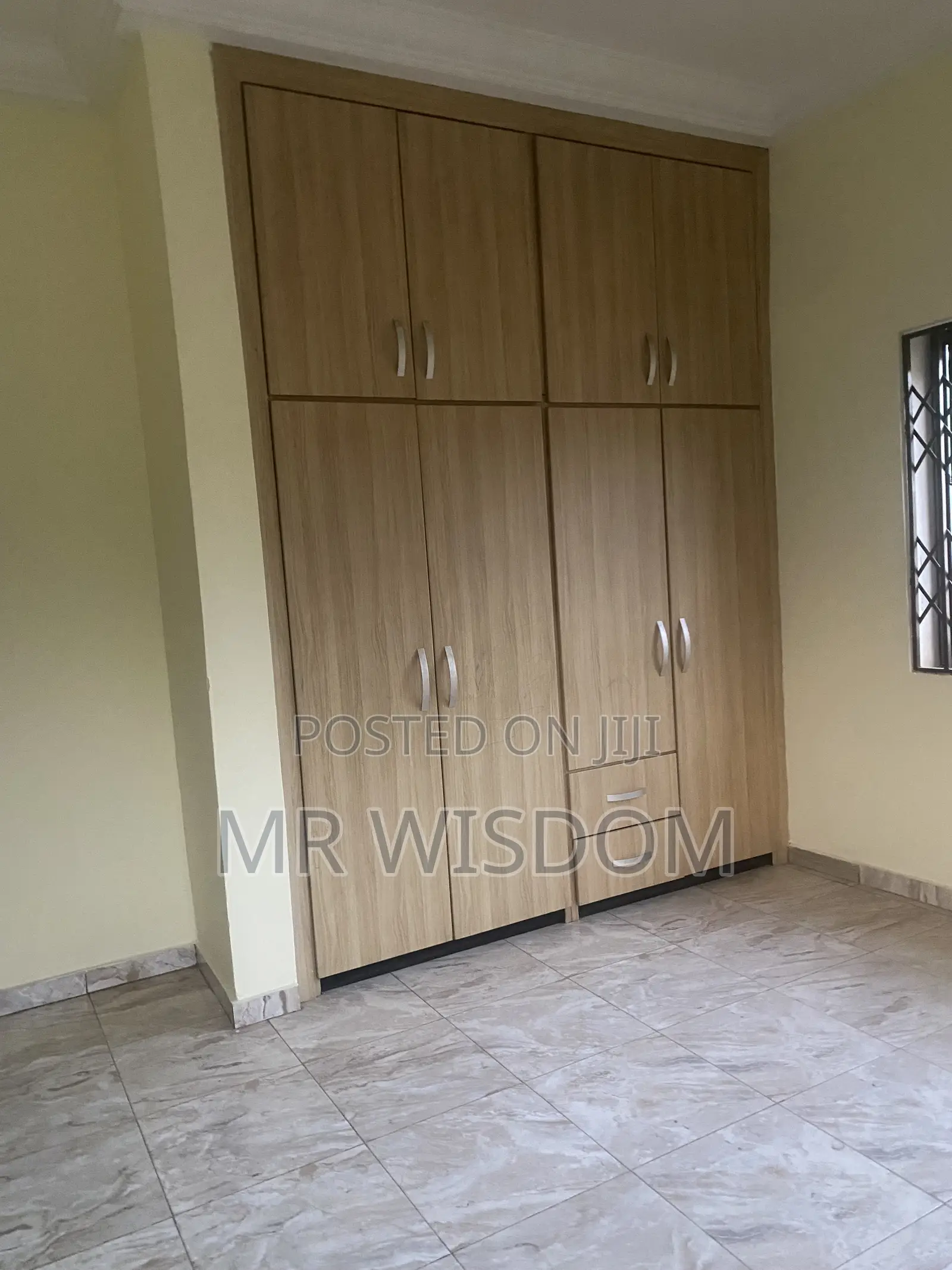3bdrm Bungalow in Lakeside Estate for rent