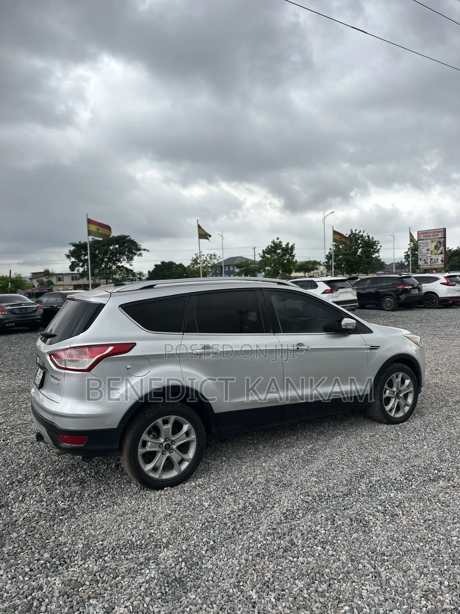 Ford Escape Titanium 4dr SUV AWD (1.6L 4cyl Turbo 6A) 2015 Gray
