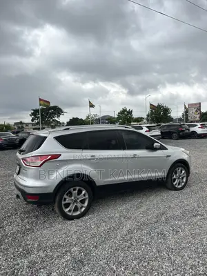 Ford Escape Titanium 4dr SUV AWD (1.6L 4cyl Turbo 6A) 2015 Gray