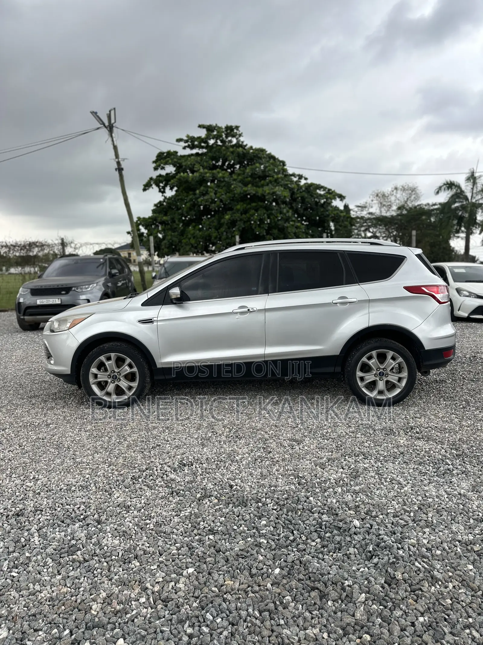 Ford Escape Titanium 4dr SUV AWD (1.6L 4cyl Turbo 6A) 2015 Gray