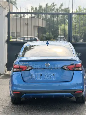 Nissan Versa 1.6 SR 2020 Blue