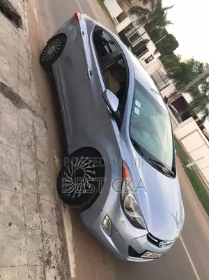 Hyundai Elantra 2013 Blue