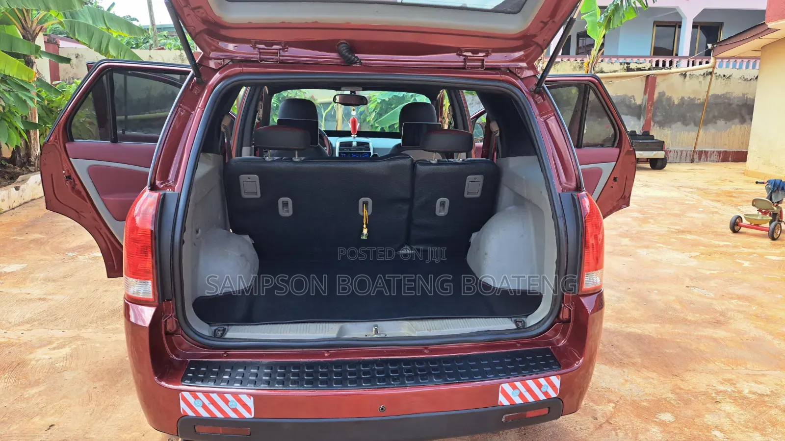 Saturn Vue 2006 Red