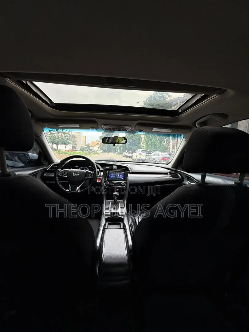 Honda Civic 2018 White
