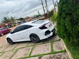 Honda Civic 2018 White