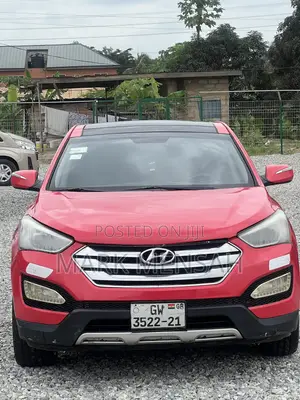 Hyundai Santa Fe 2013 Red