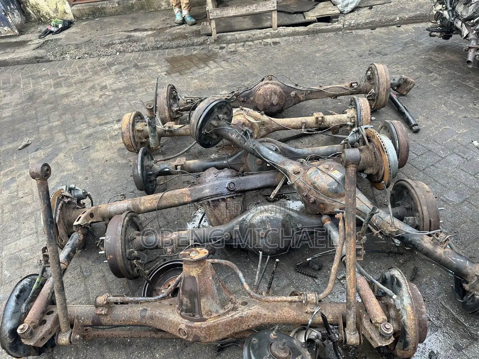 Toyota 4x4 and 2x4 Back Axel Complete