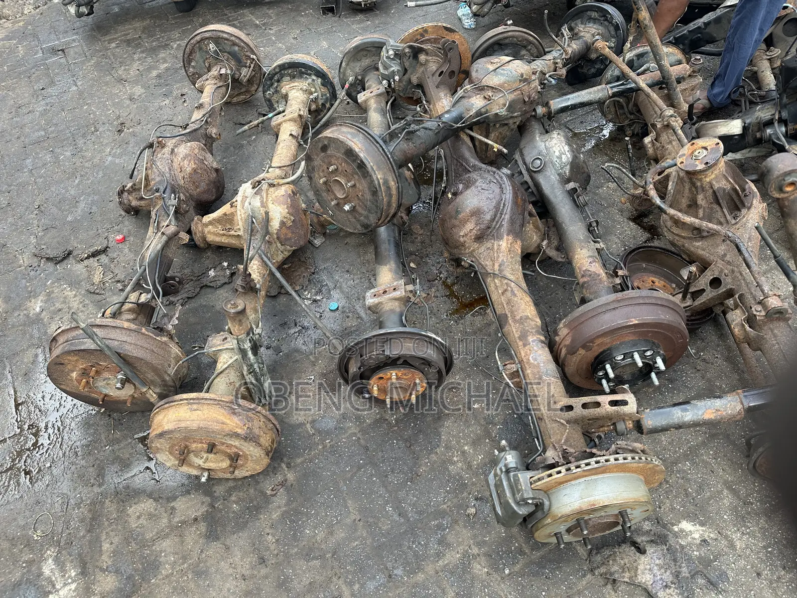 Toyota 4x4 and 2x4 Back Axel Complete
