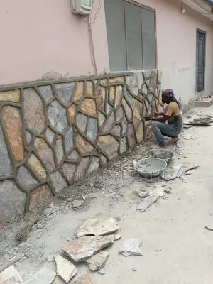 Stone Laying Expert