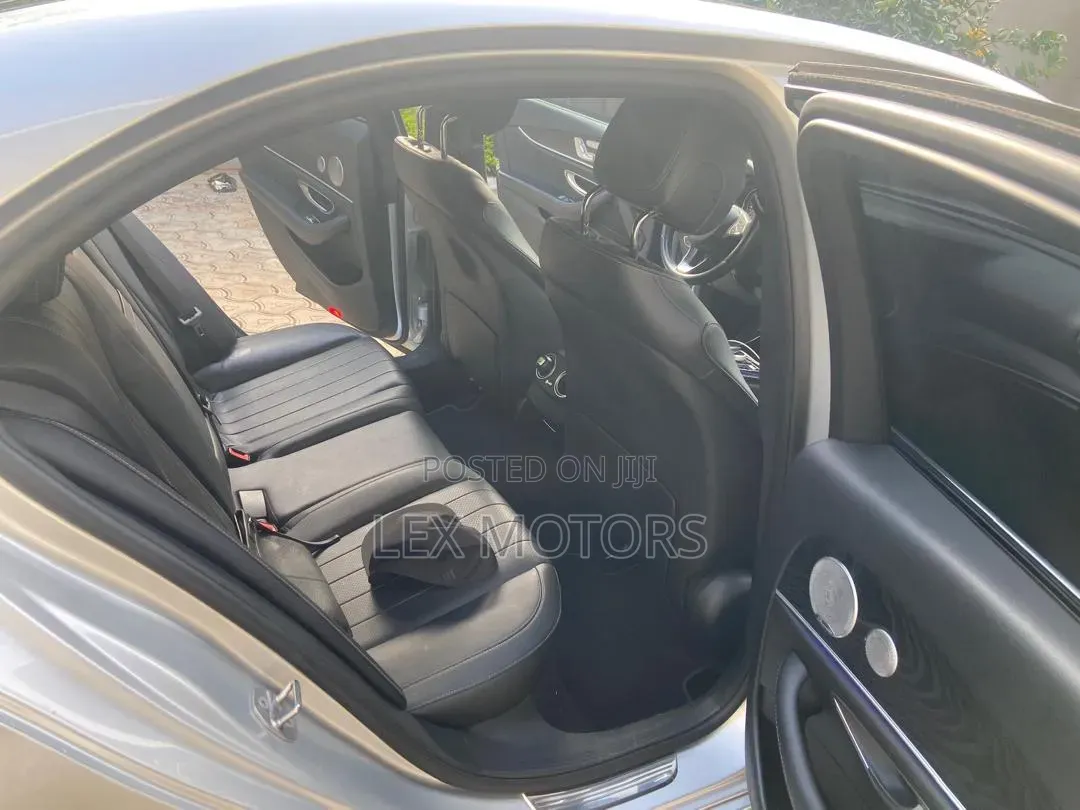 Mercedes-Benz E300 2017 Silver