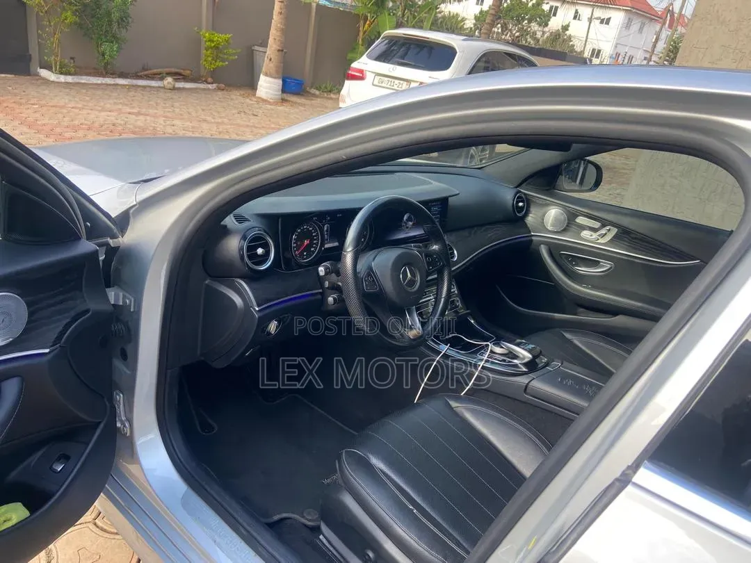 Mercedes-Benz E300 2017 Silver