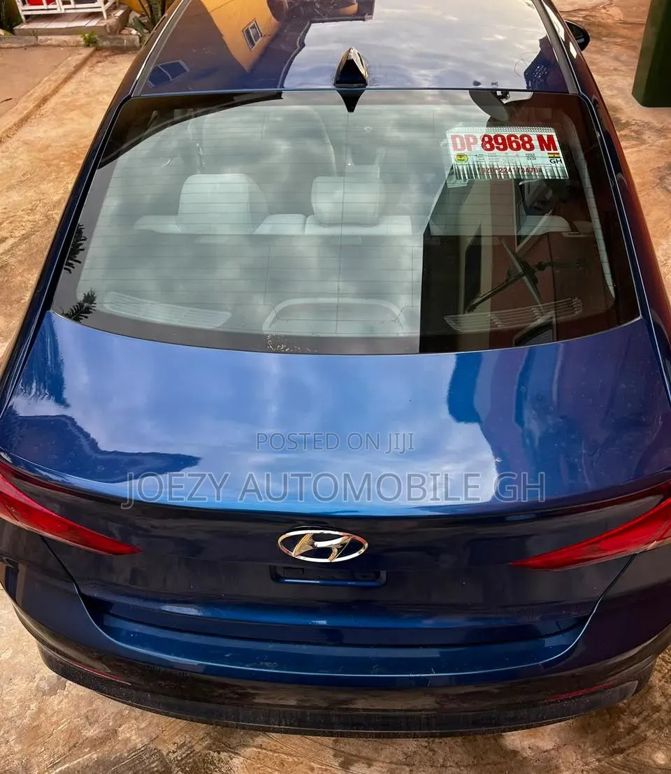Hyundai Elantra 2017 Blue