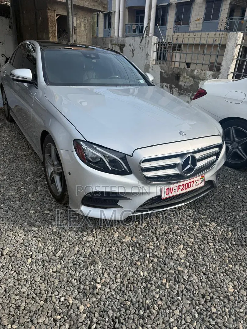 Mercedes-Benz E300 2017 Silver
