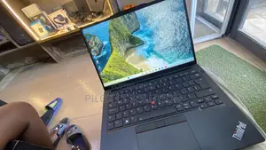Laptop Lenovo ThinkPad E14 Gen 5 16GB Intel Core i7 SSD 512GB