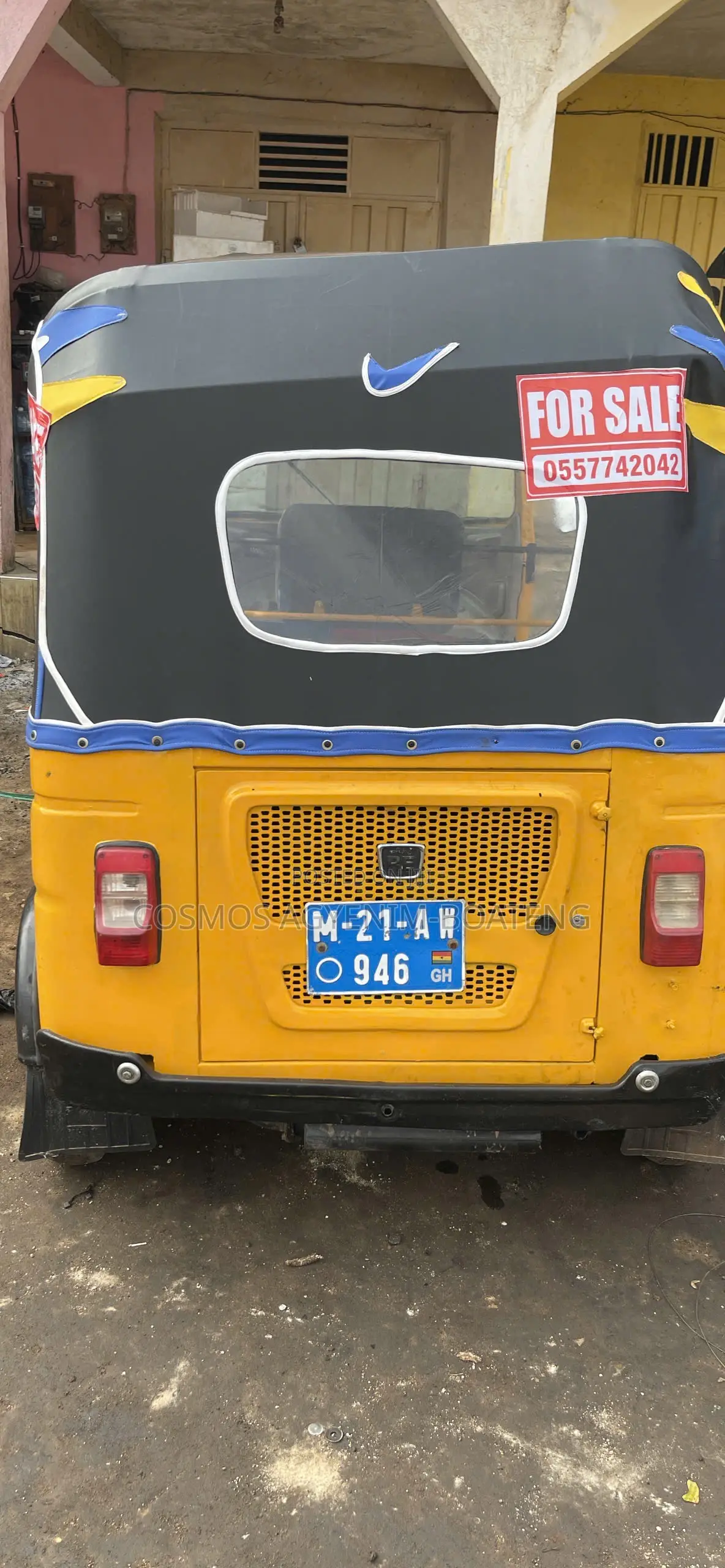 Bajaj RE 2021 Yellow