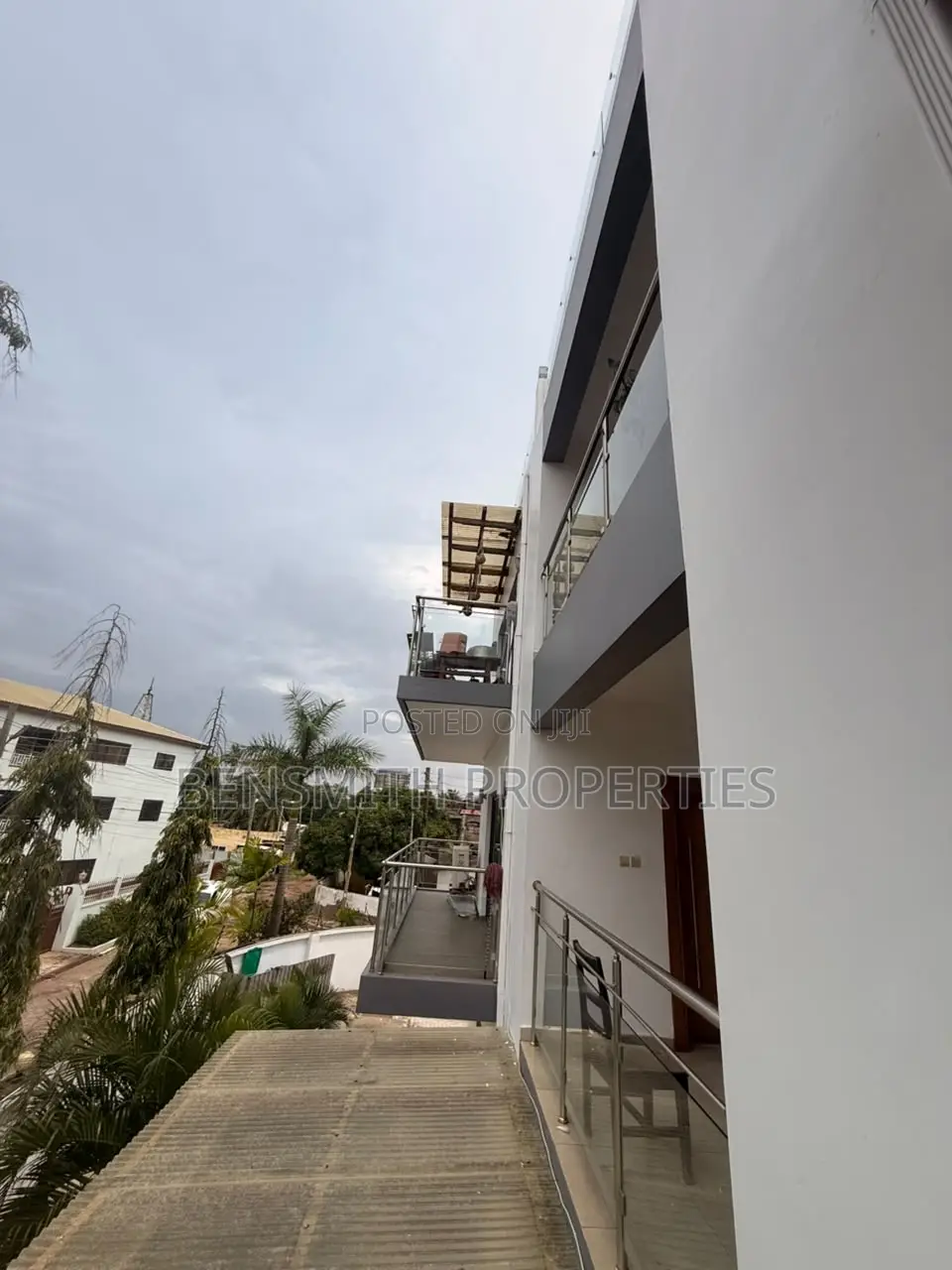 Furnished 2bdrm Apartment in Osu for rent