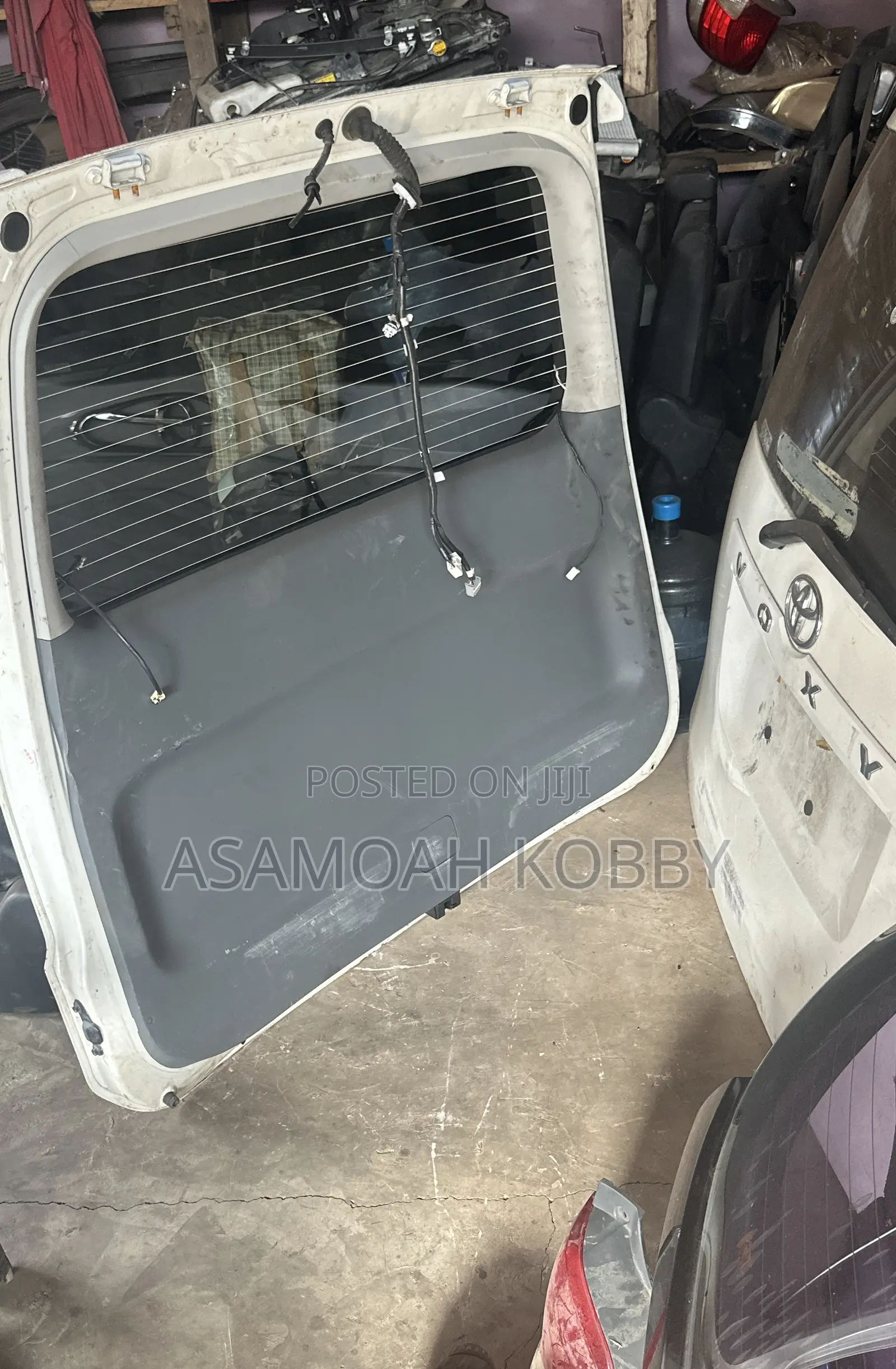 Toyota Voxy Boot