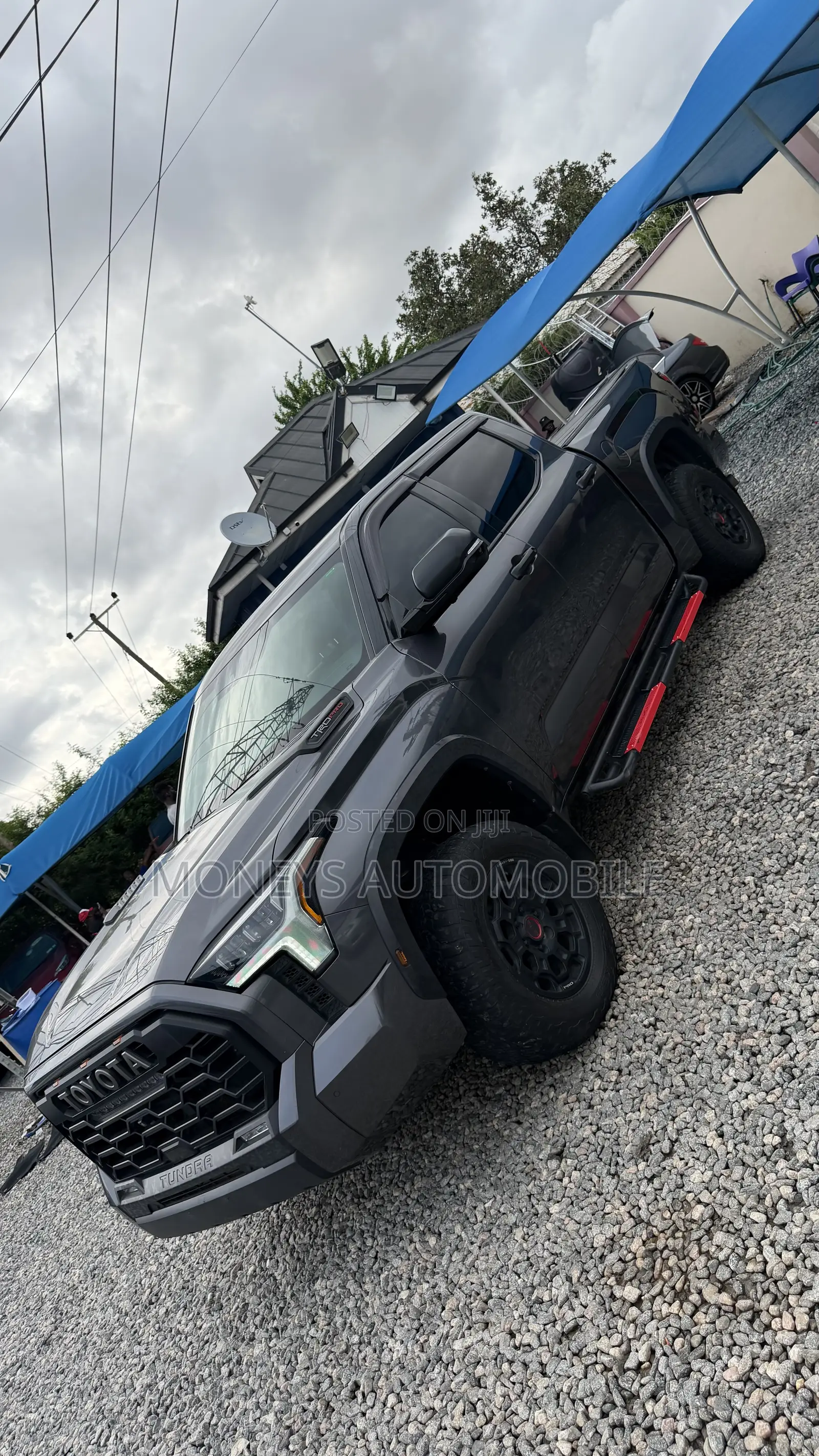 Toyota Tundra 2025 Gray