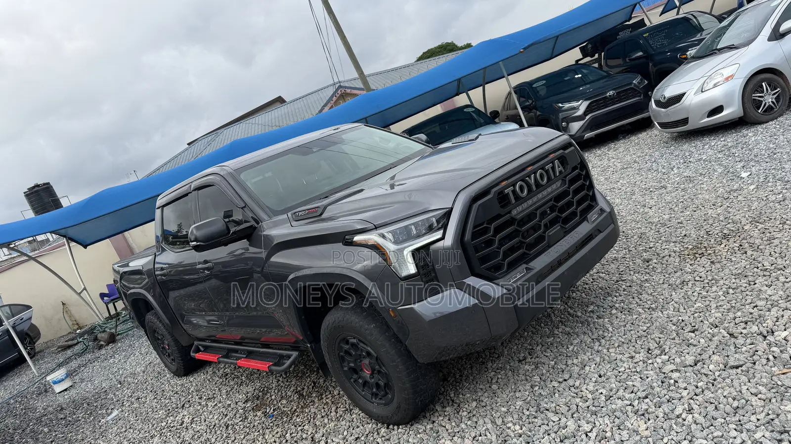 Toyota Tundra 2025 Gray