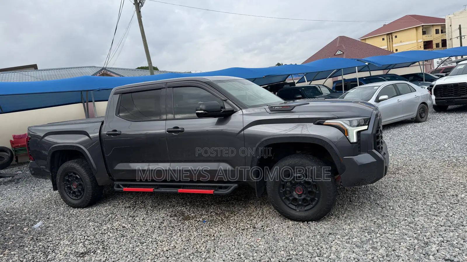 Toyota Tundra 2025 Gray