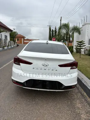 Hyundai Elantra Sport 2019 White