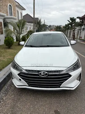 Hyundai Elantra Sport 2019 White