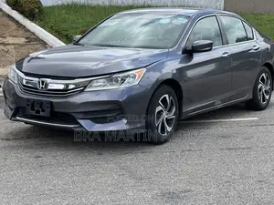 Honda Accord LX 4dr Sedan FWD (2.4L 4cyl 2A) 2017 Silver