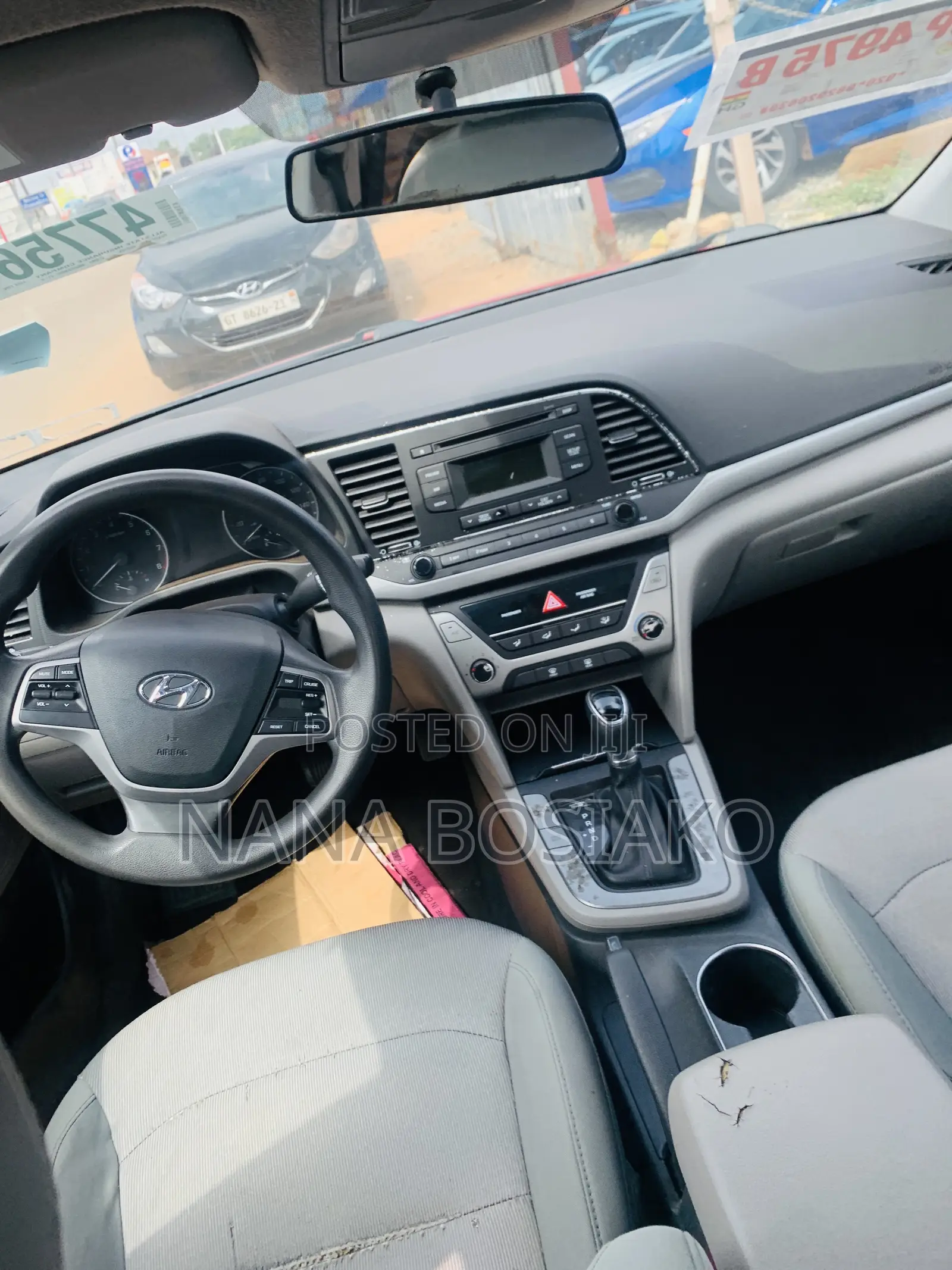 Hyundai Elantra 2016 Red