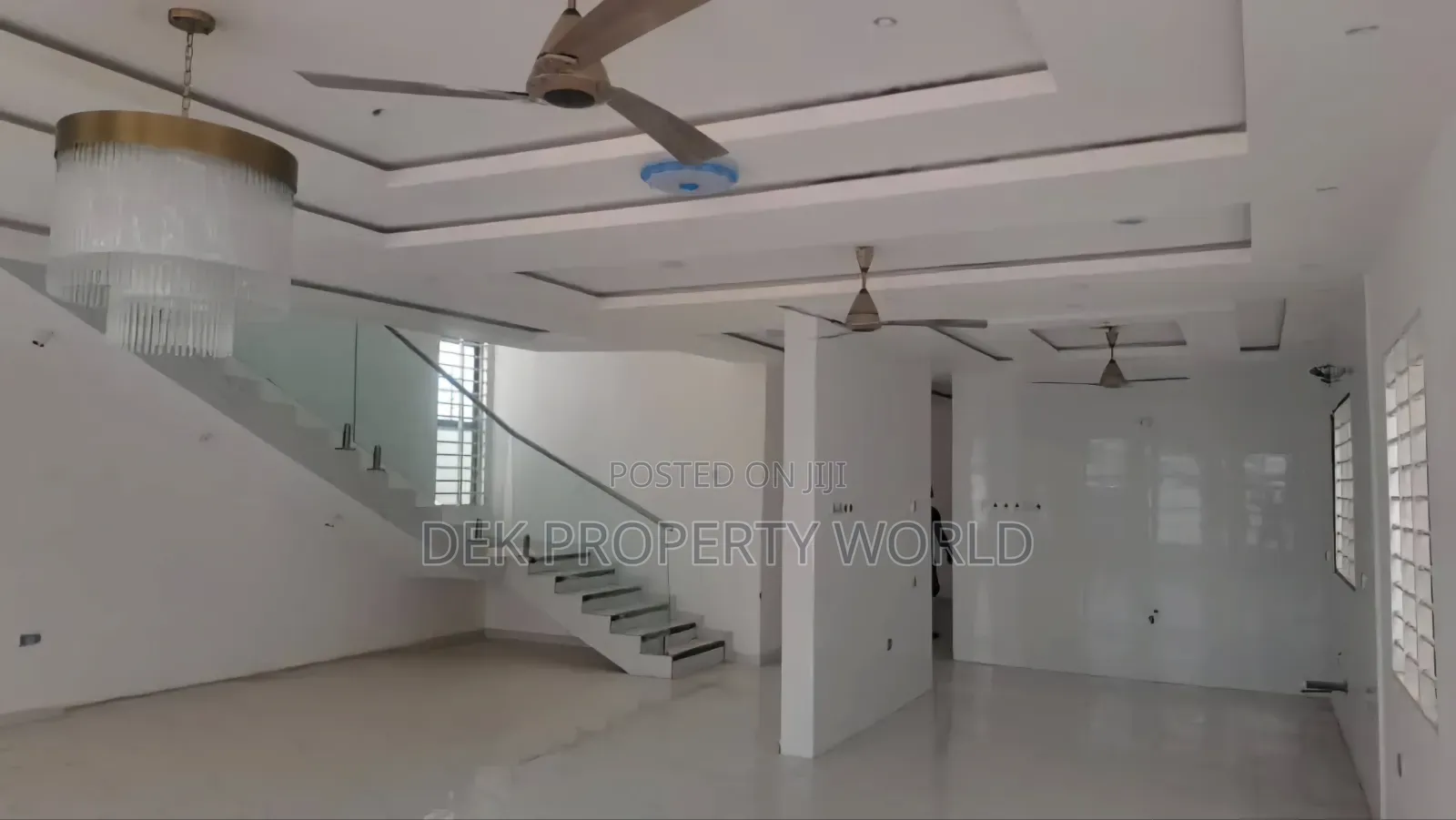 4bdrm Villa in School Junction for sale