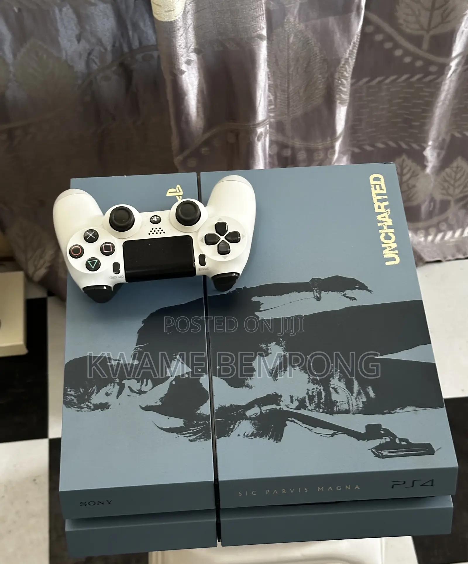 Ps4 Standard Special Edition.No Games (Account Not Jailbreak)