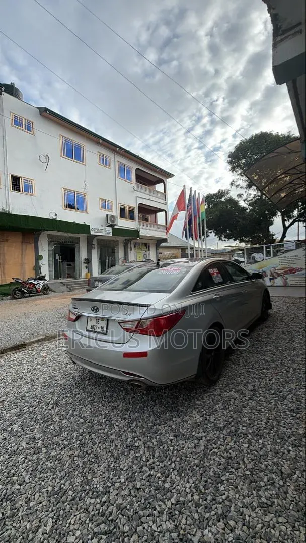 Hyundai Sonata 2013 Silver