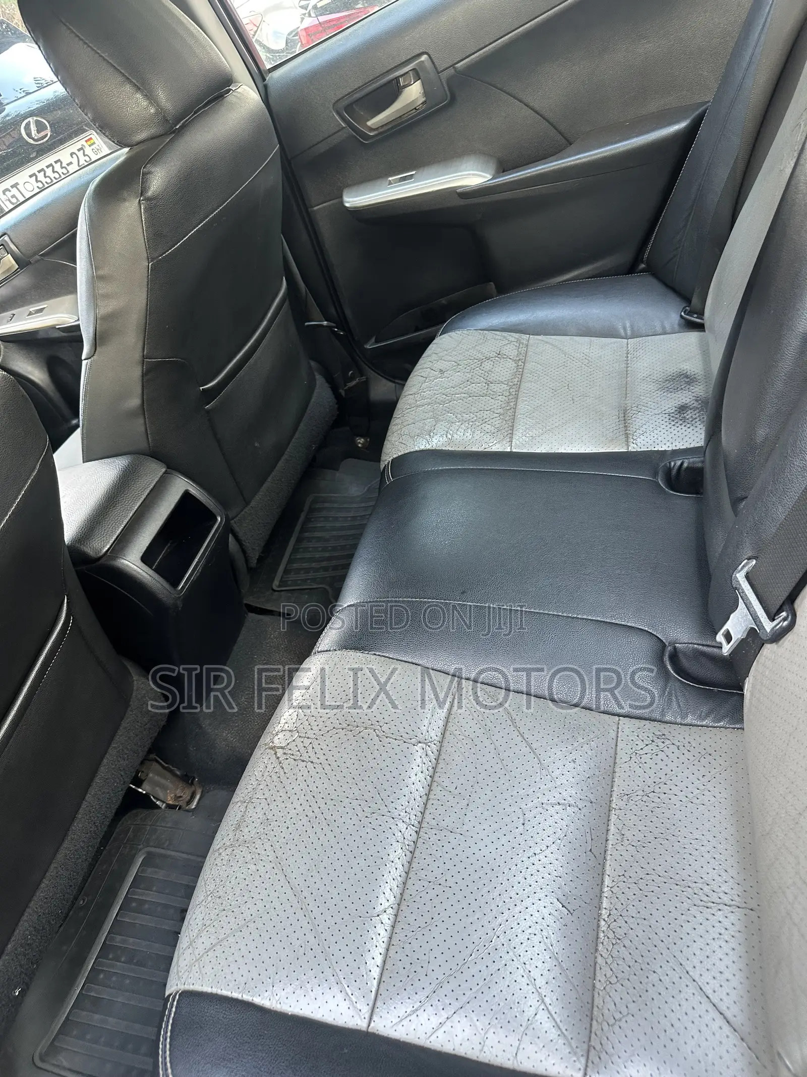 Toyota Camry SE 4dr Sedan (2.5L 4cyl 6A) 2014 Gray