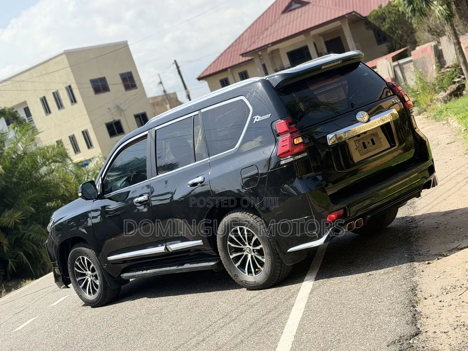Toyota Land Cruiser Prado 2016 Black