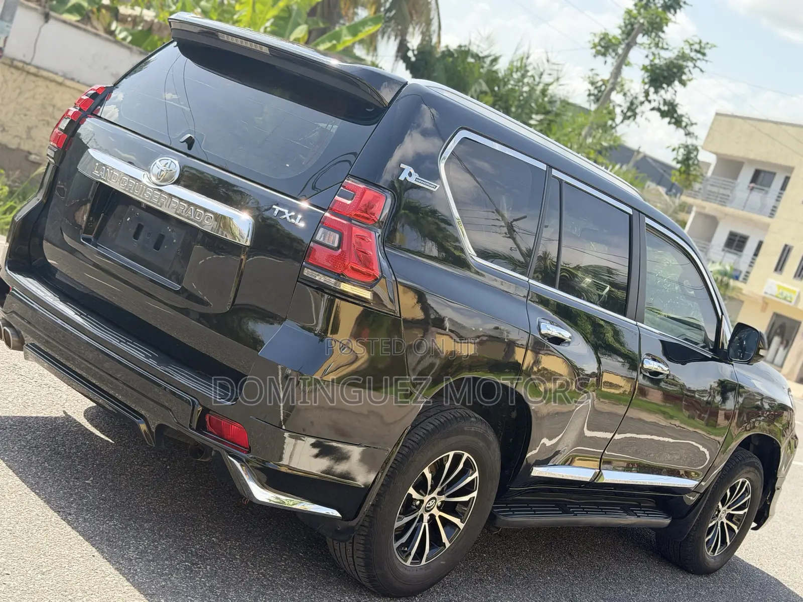 Toyota Land Cruiser Prado 2016 Black