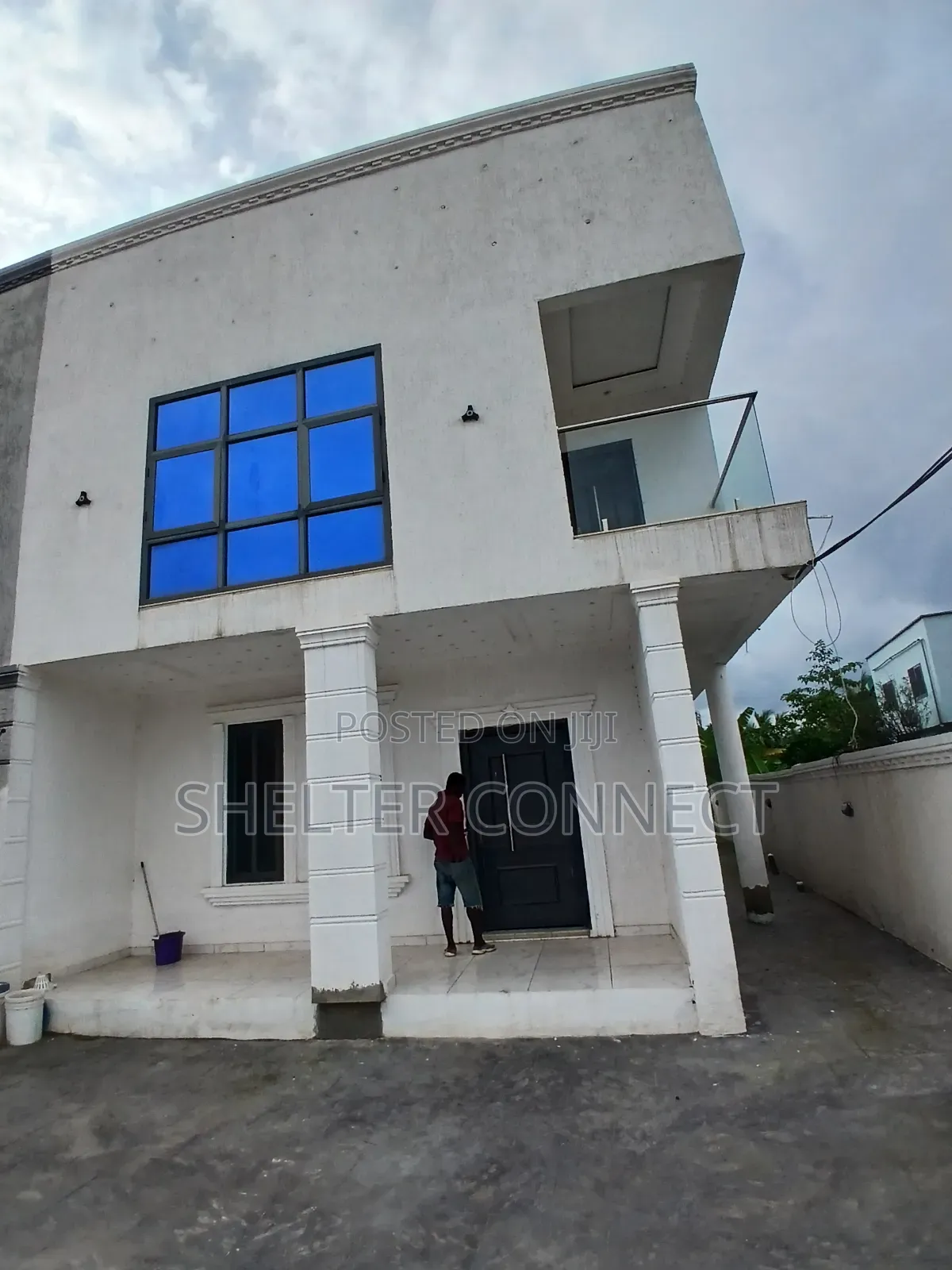 4bdrm Duplex in Oyarifa, Ghana Flag for rent