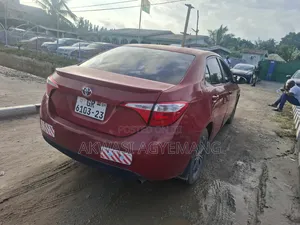 Toyota Corolla 2016 Red