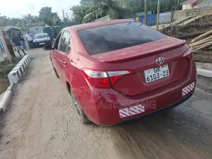 Toyota Corolla 2016 Red