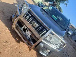 Toyota Land Cruiser Prado 2010 Black