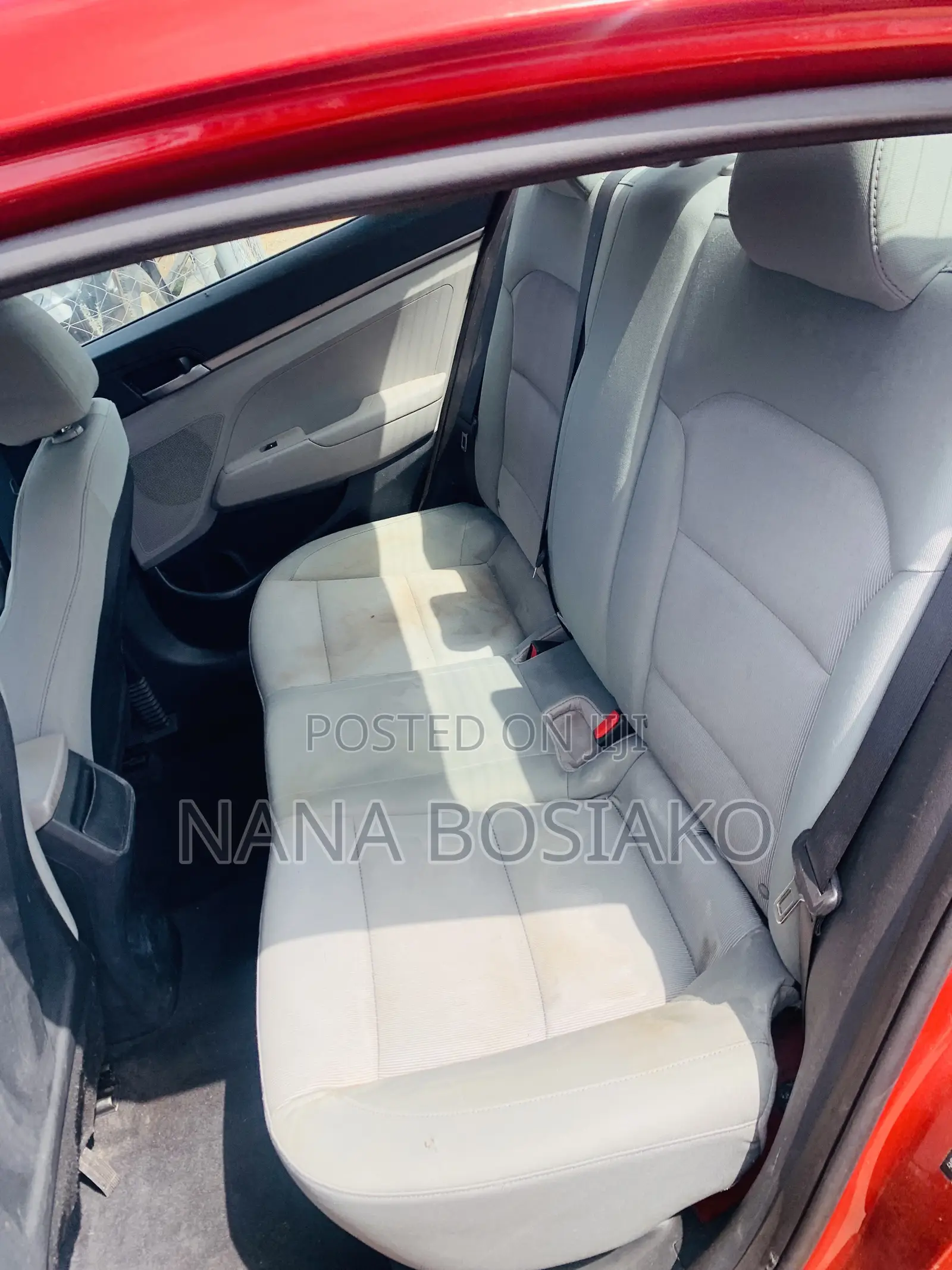 Hyundai Elantra 2016 Red