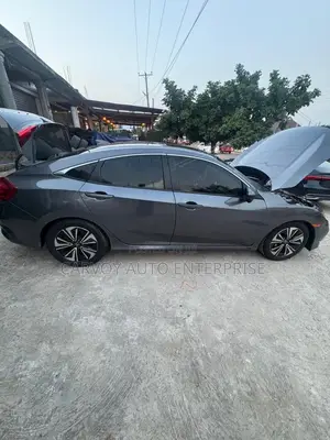 Honda Civic EX Sedan 2018 Gray