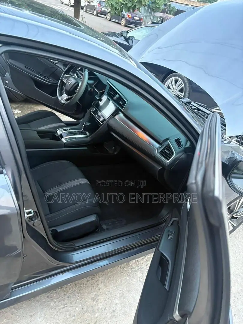 Honda Civic EX Sedan 2018 Gray