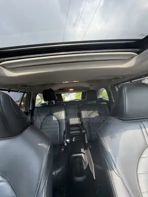 Toyota Highlander XLE 2021 Blue