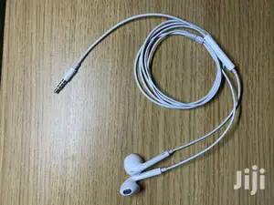 Apple Earhuds 3.5 Jack for iPhone Samsung and All Smart Fons
