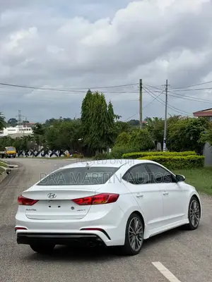 Hyundai Elantra Sport 2018 White