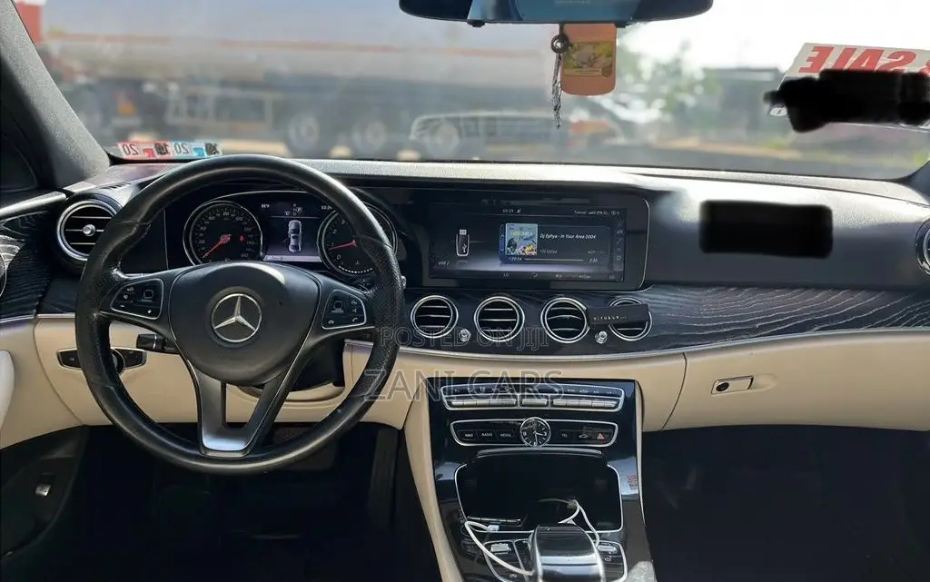 Mercedes-Benz E300 2017 Gray