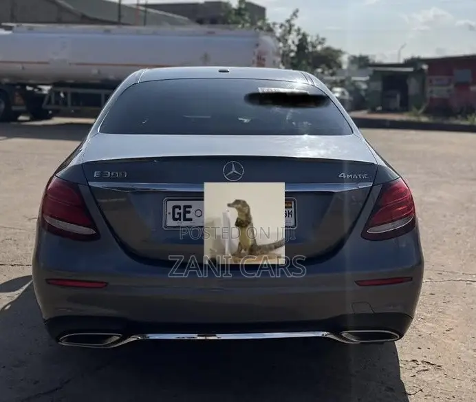 Mercedes-Benz E300 2017 Gray