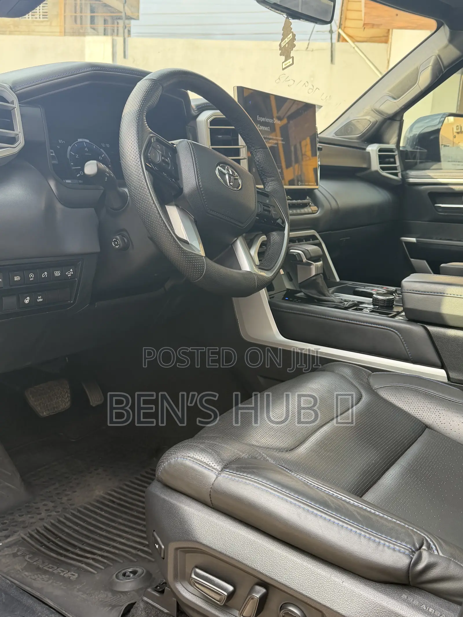 Toyota Tundra Platinum CrewMax 5.5' Bed 2023 Black