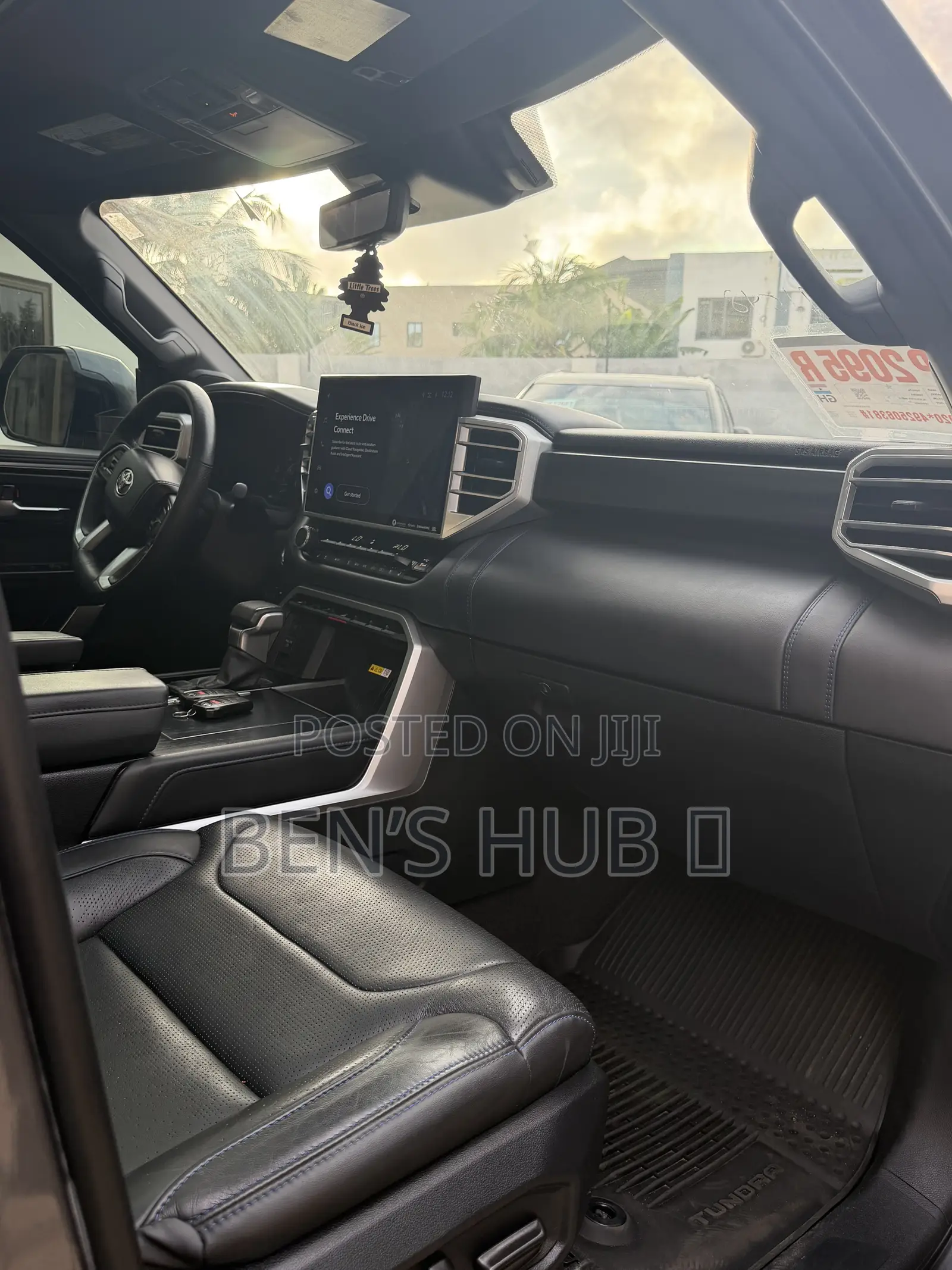 Toyota Tundra Platinum CrewMax 5.5' Bed 2023 Black