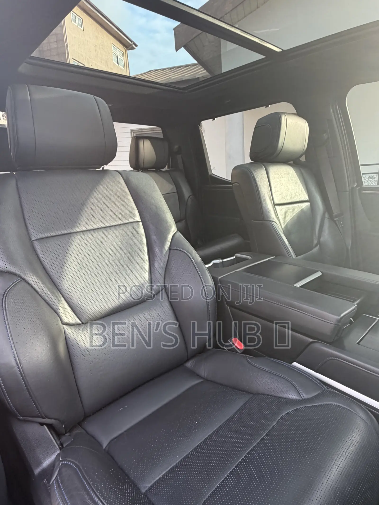 Toyota Tundra Platinum CrewMax 5.5' Bed 2023 Black