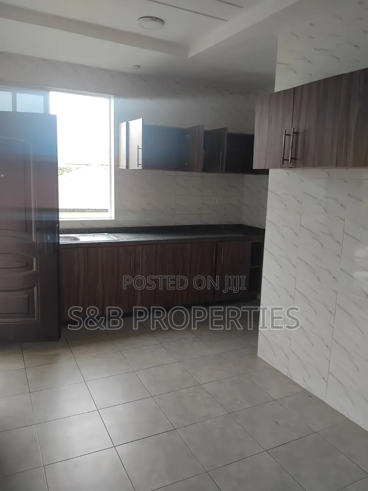 2bdrm Apartment in Police Station for rent